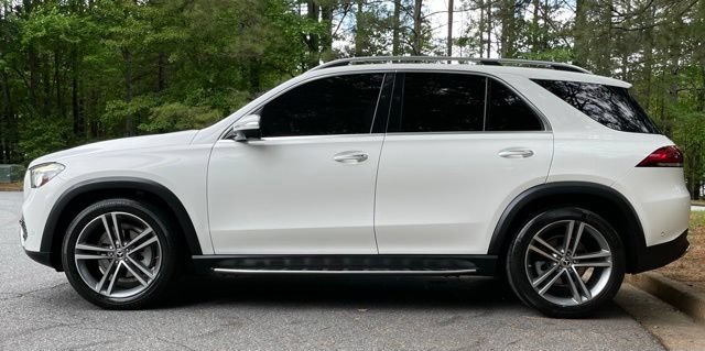 Used 2021 Mercedes-Benz GLE 350 w/ Premium Package image 4