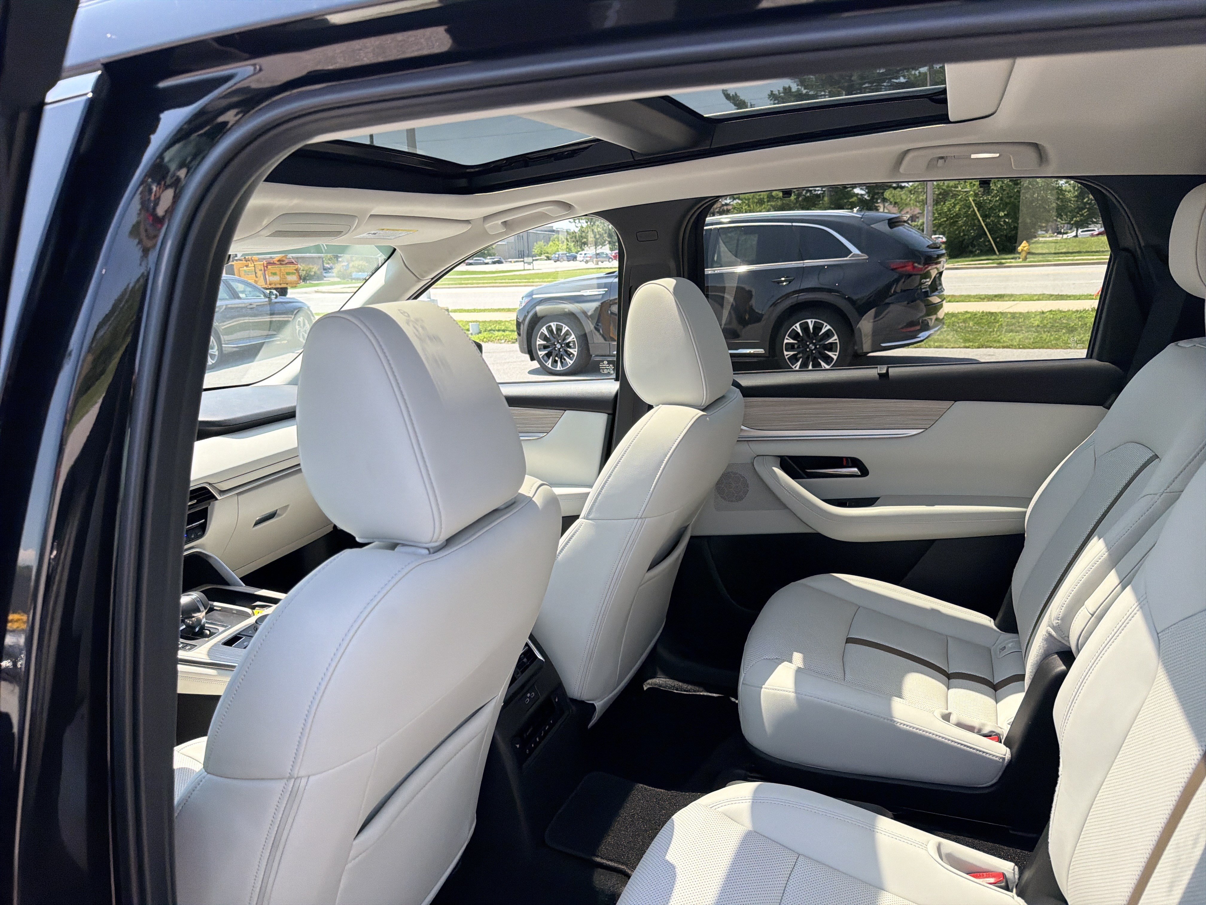 Certified 2024 MAZDA CX-90 Plug-In Hybrid w/ Premium Plus AWD/4WD image 55