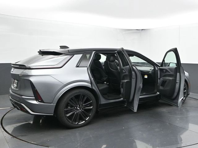 New 2026 Cadillac Lyriq V image 49