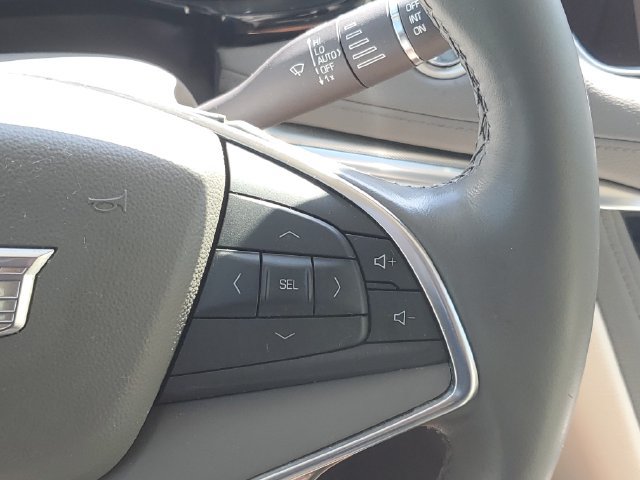 Certified 2018 Cadillac XT5 Luxury w/ Driver Awareness Package AWD/4WD image 23