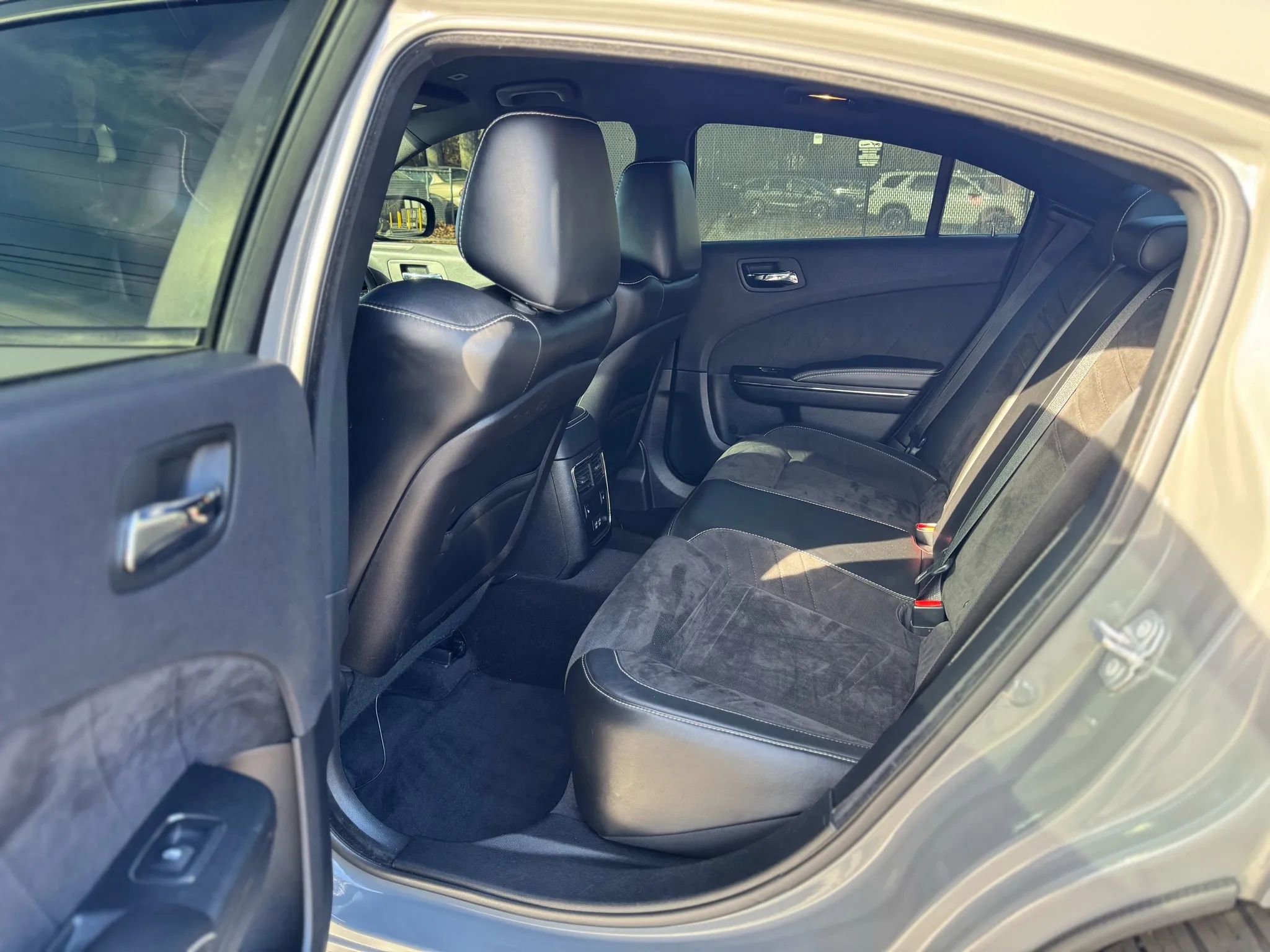 Used 2017 Dodge Charger SRT Hellcat image 15