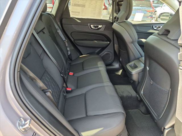 New 2027 Volvo XC60 B5 Plus AWD/4WD image 13