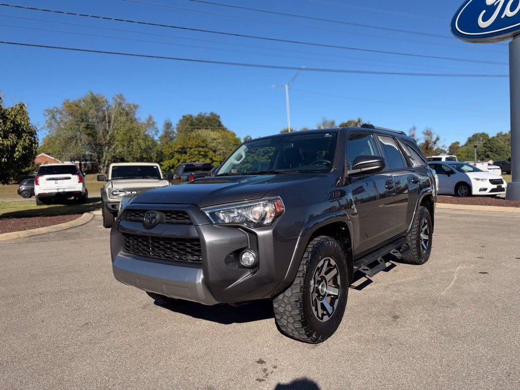 Used 2018 Toyota 4Runner TRD Off-Road AWD/4WD image 3