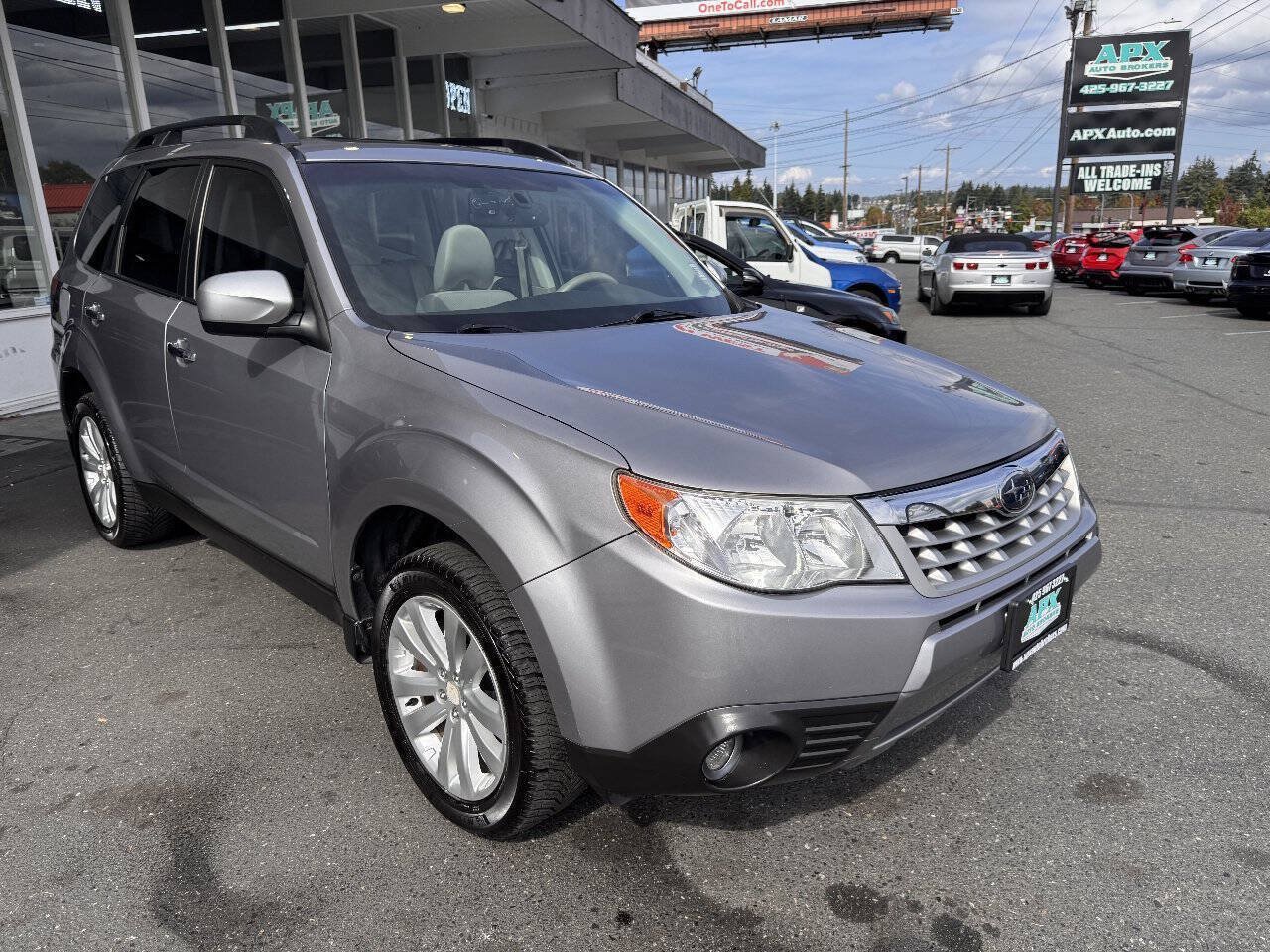 Used 2011 Subaru Forester 2.5X Premium AWD/4WD image 10