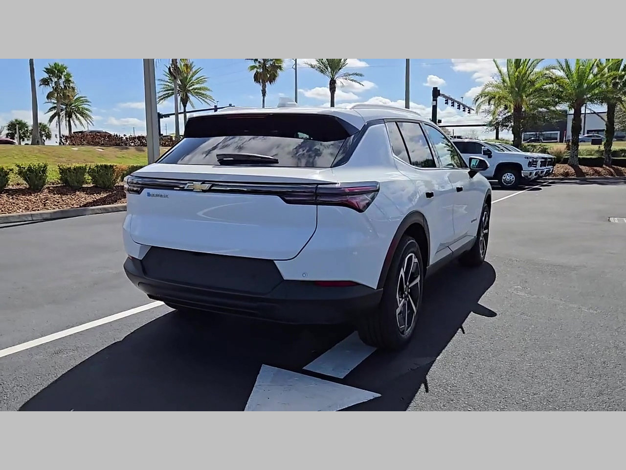 New 2026 Chevrolet Equinox EV LT image 20