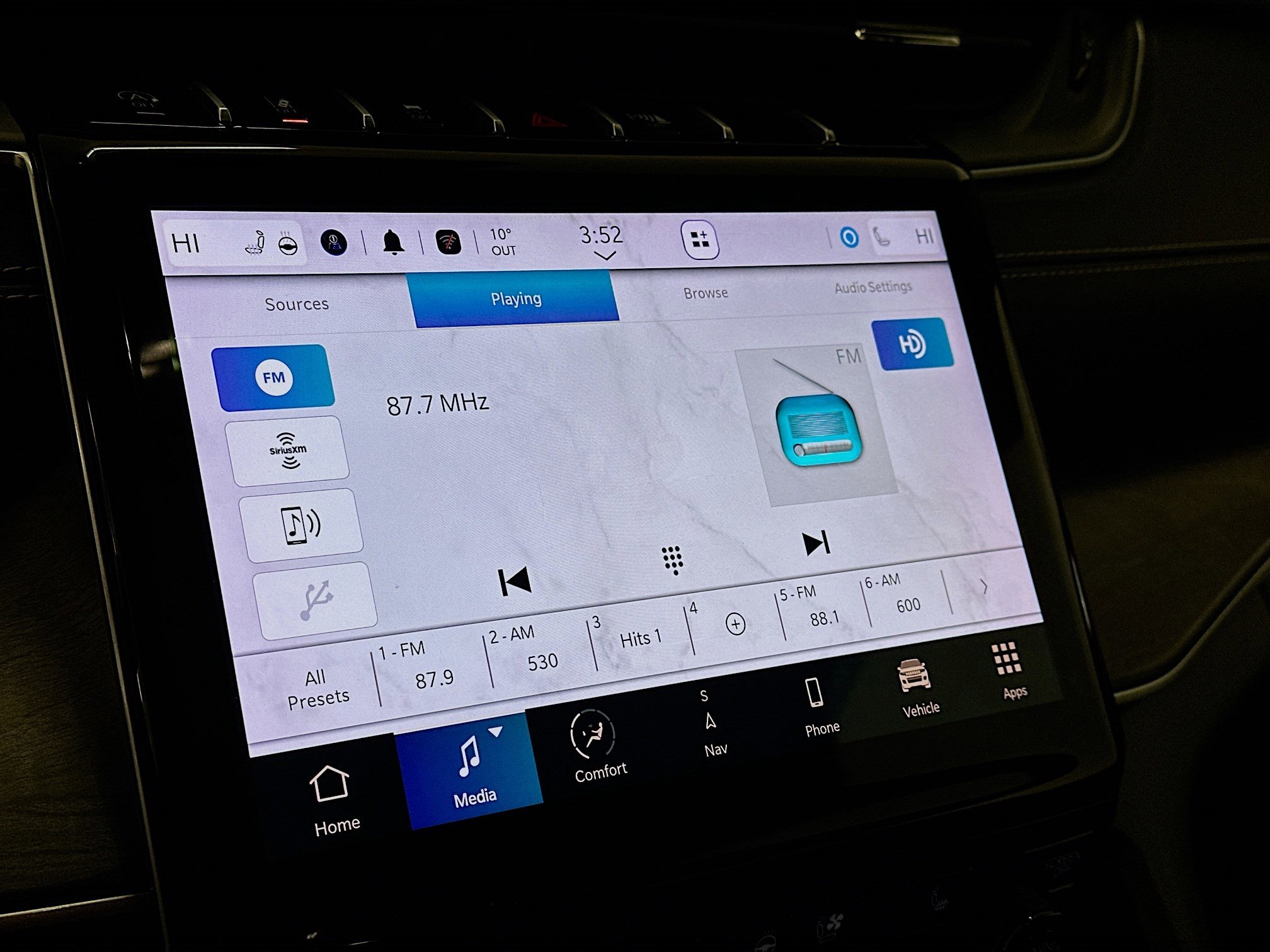 Used 2024 Jeep Grand Cherokee L Limited w/ Luxury Tech Group II image 21