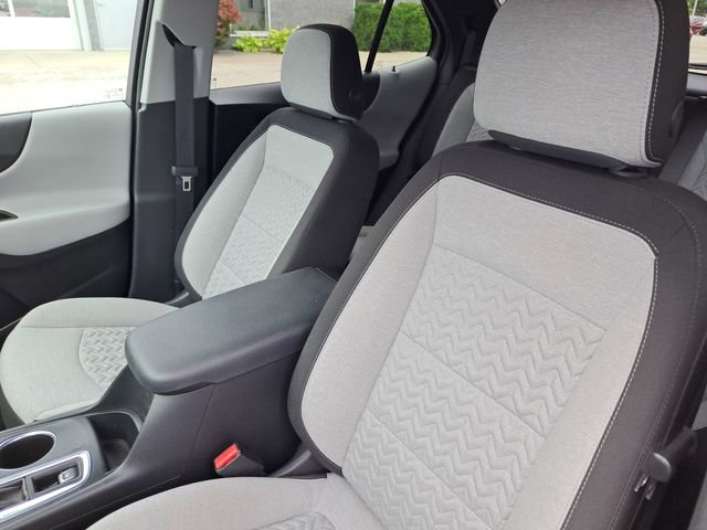Used 2023 Chevrolet Equinox LS w/ LPO, Floor Liner Package image 6