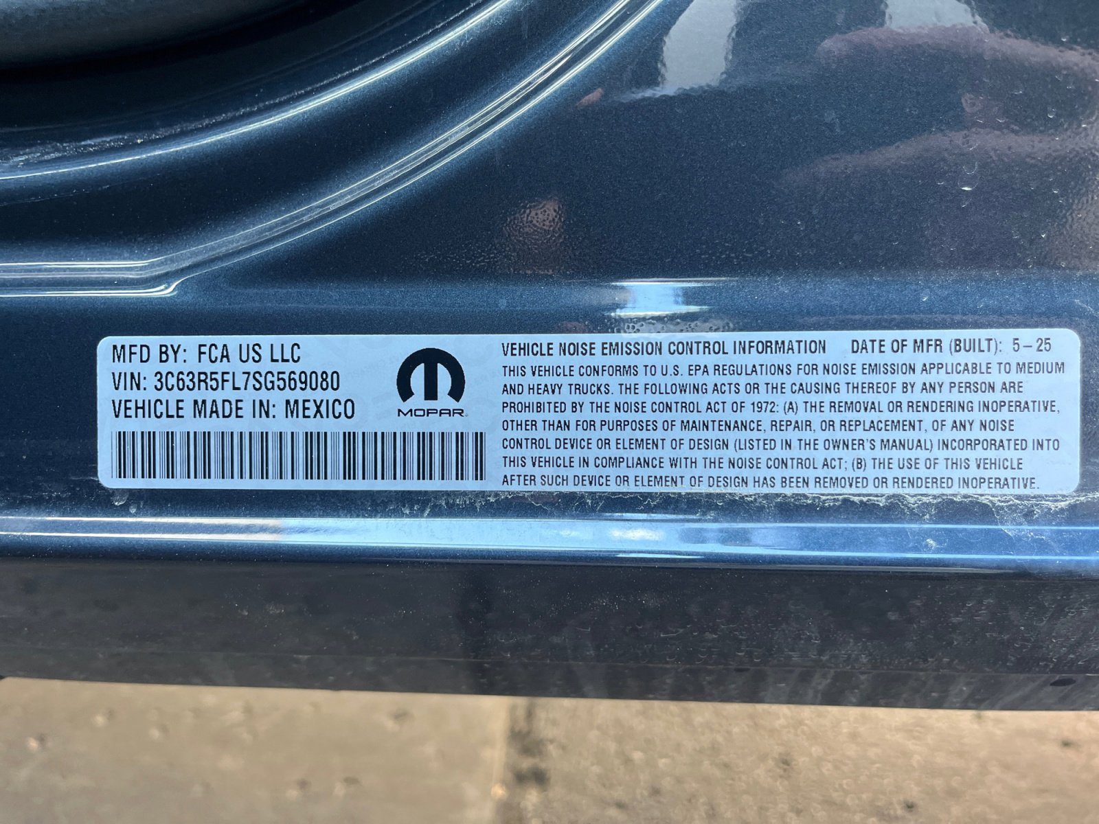 New 2025 RAM 2500 Laramie w/ Night Edition AWD/4WD image 31