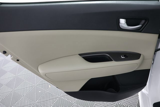 Used 2016 Kia Optima LX image 23