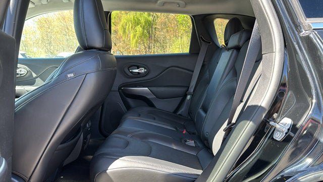 Used 2019 Jeep Cherokee Limited AWD/4WD image 26