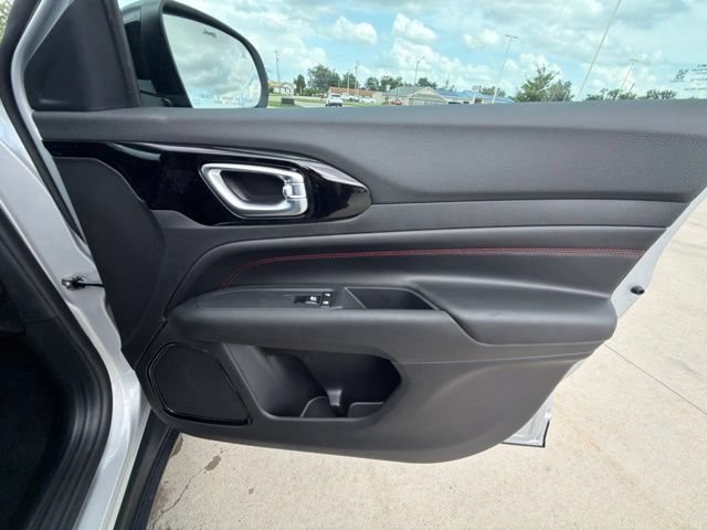 New 2026 Jeep Compass Trailhawk w/ Trailer Tow Group AWD/4WD image 29