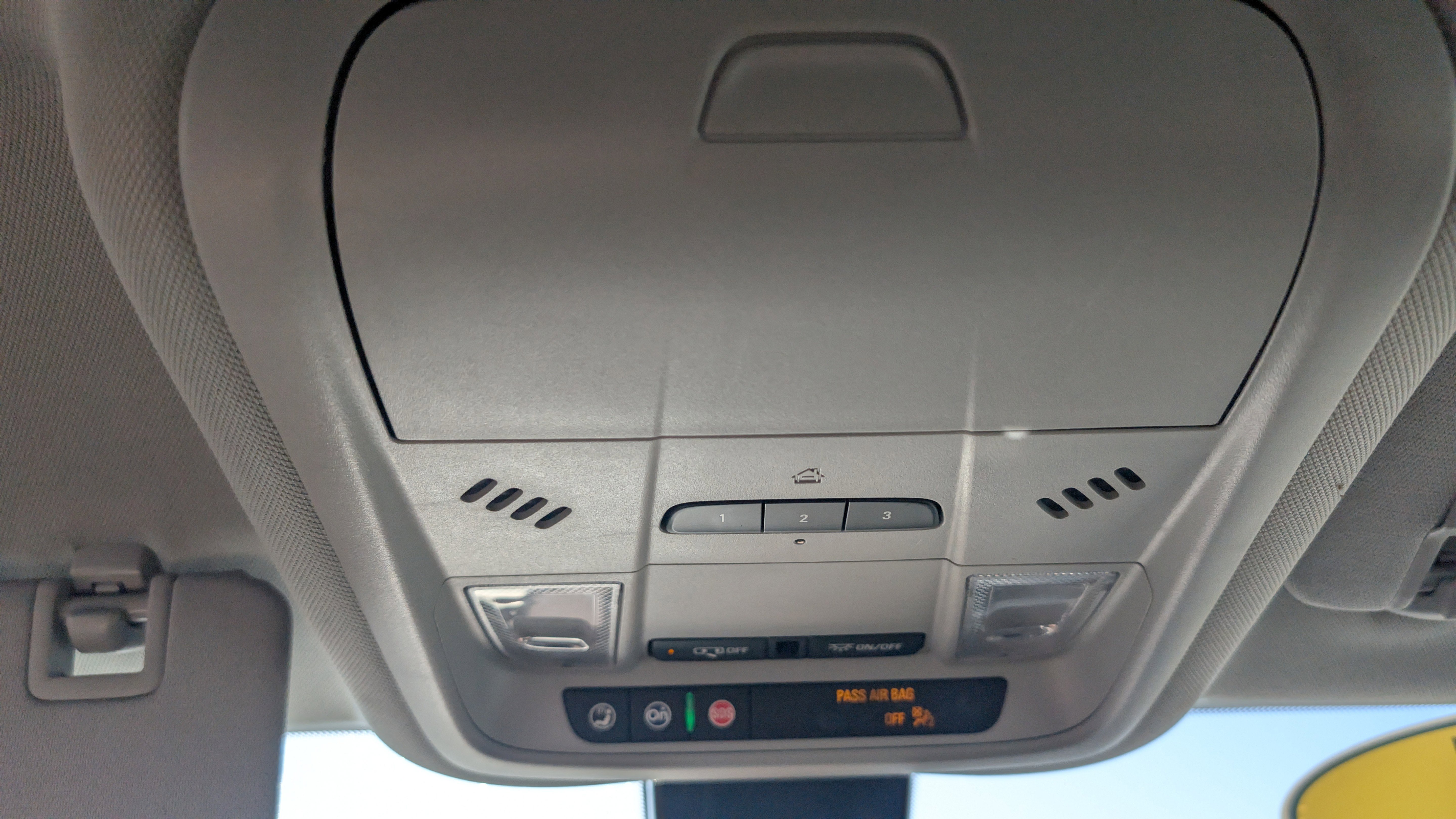 Used 2021 Chevrolet Equinox LT image 26