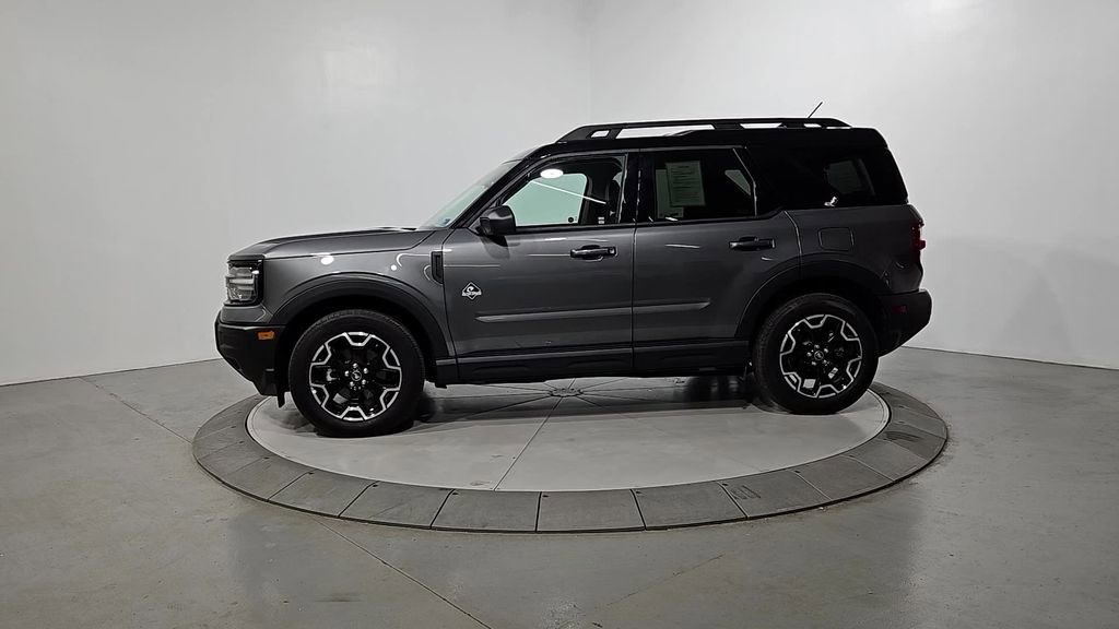 Used 2025 Ford Bronco Sport Outer Banks AWD/4WD image 2