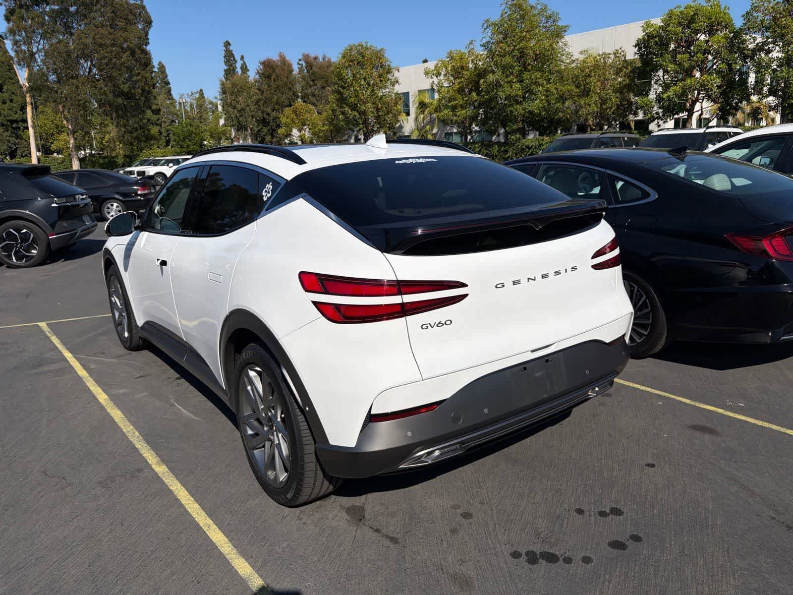 Used 2023 Genesis GV60 Advanced AWD/4WD image 4