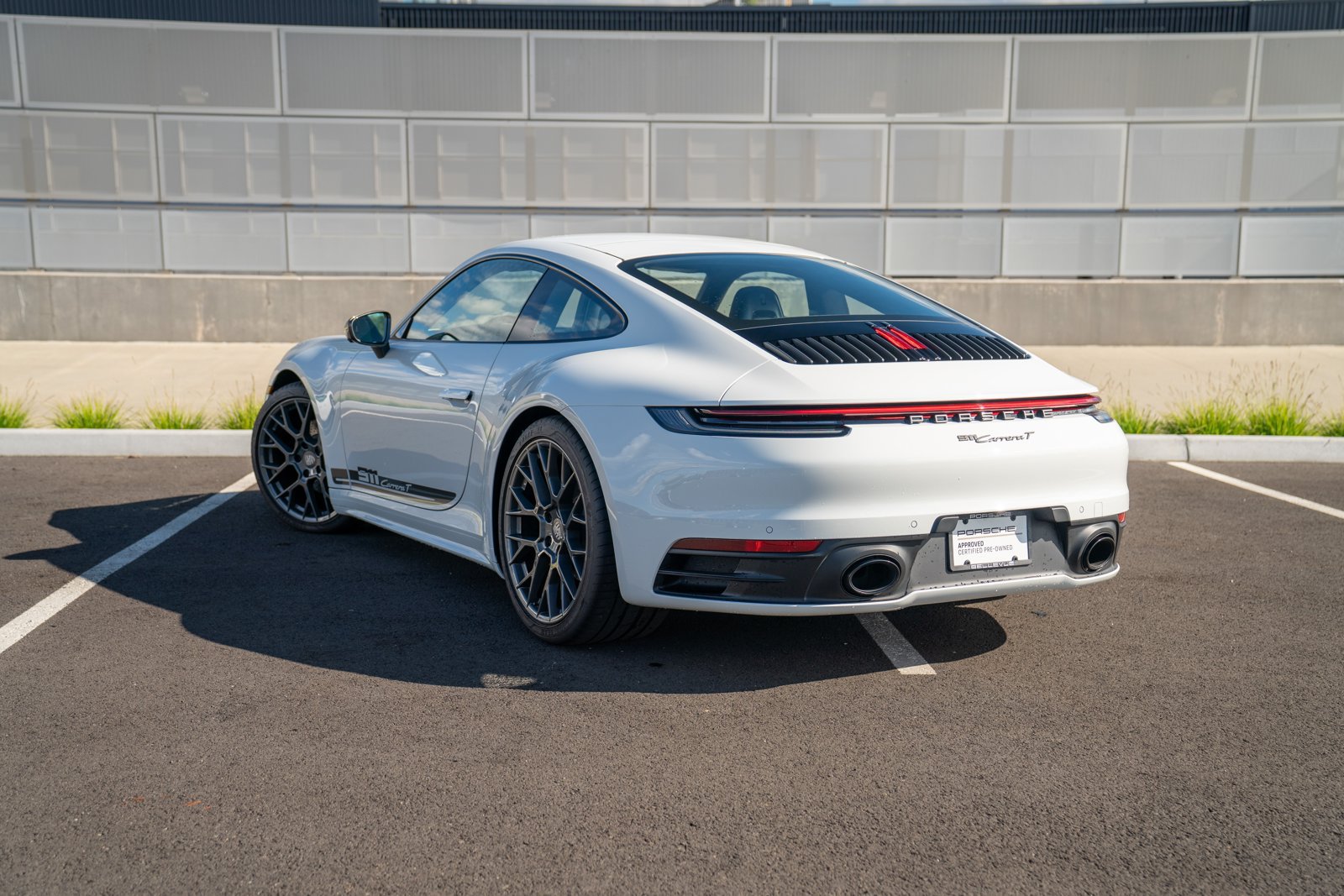 Used 2024 Porsche 911 Carrera T RWD image 3