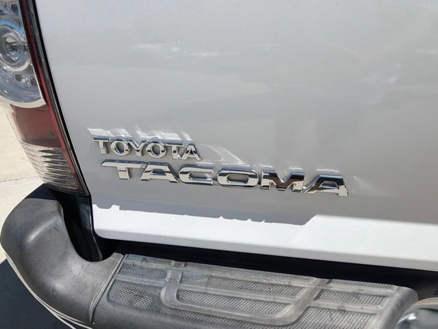 Used 2015 Toyota Tacoma PreRunner w/ SR5 Package RWD image 29