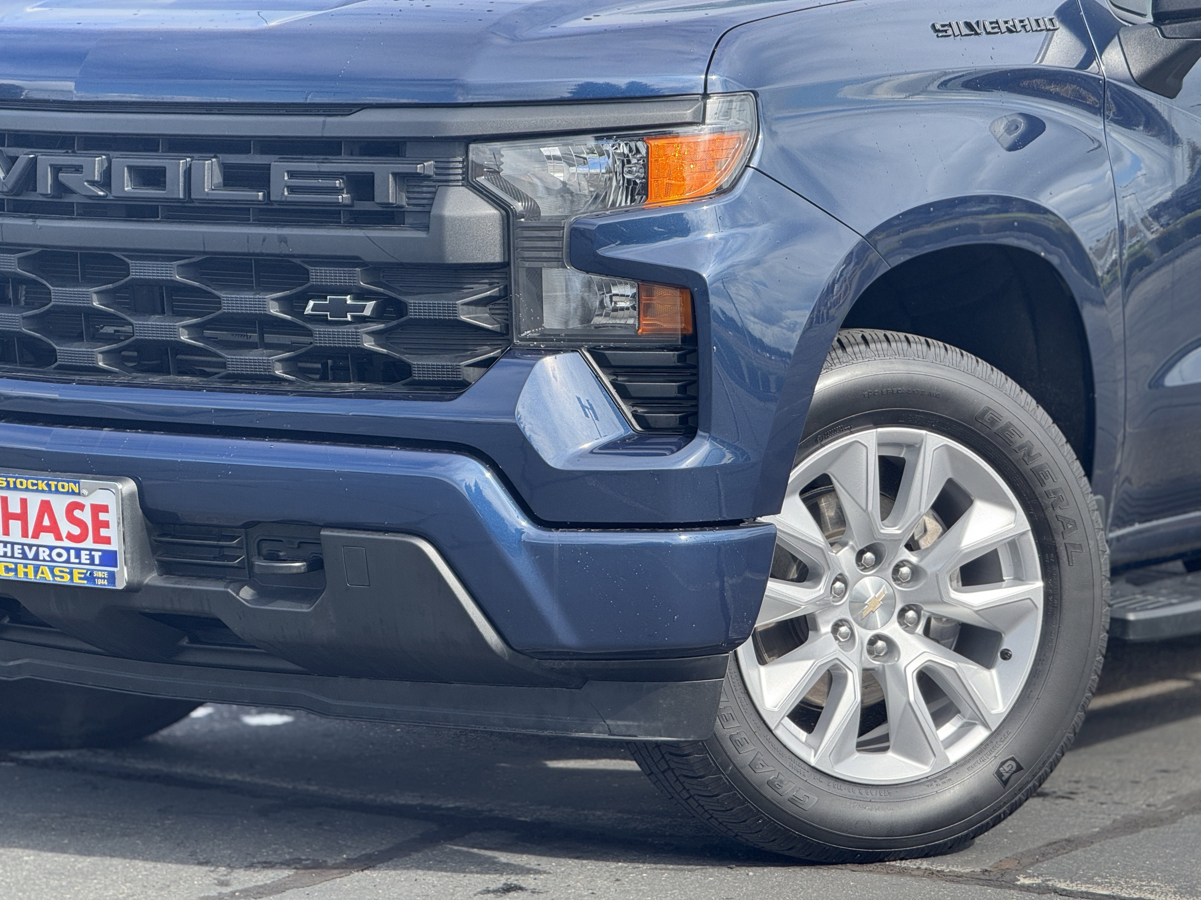 Certified 2022 Chevrolet Silverado 1500 Custom w/ LPO, Dark Essentials Package image 3