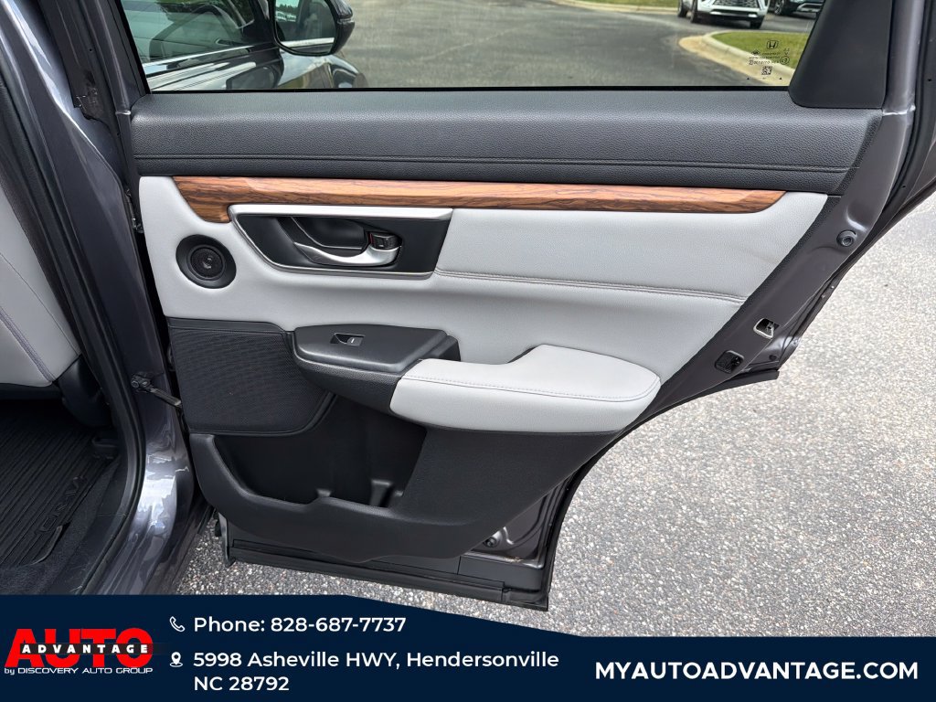 Used 2020 Honda CR-V Touring image 34