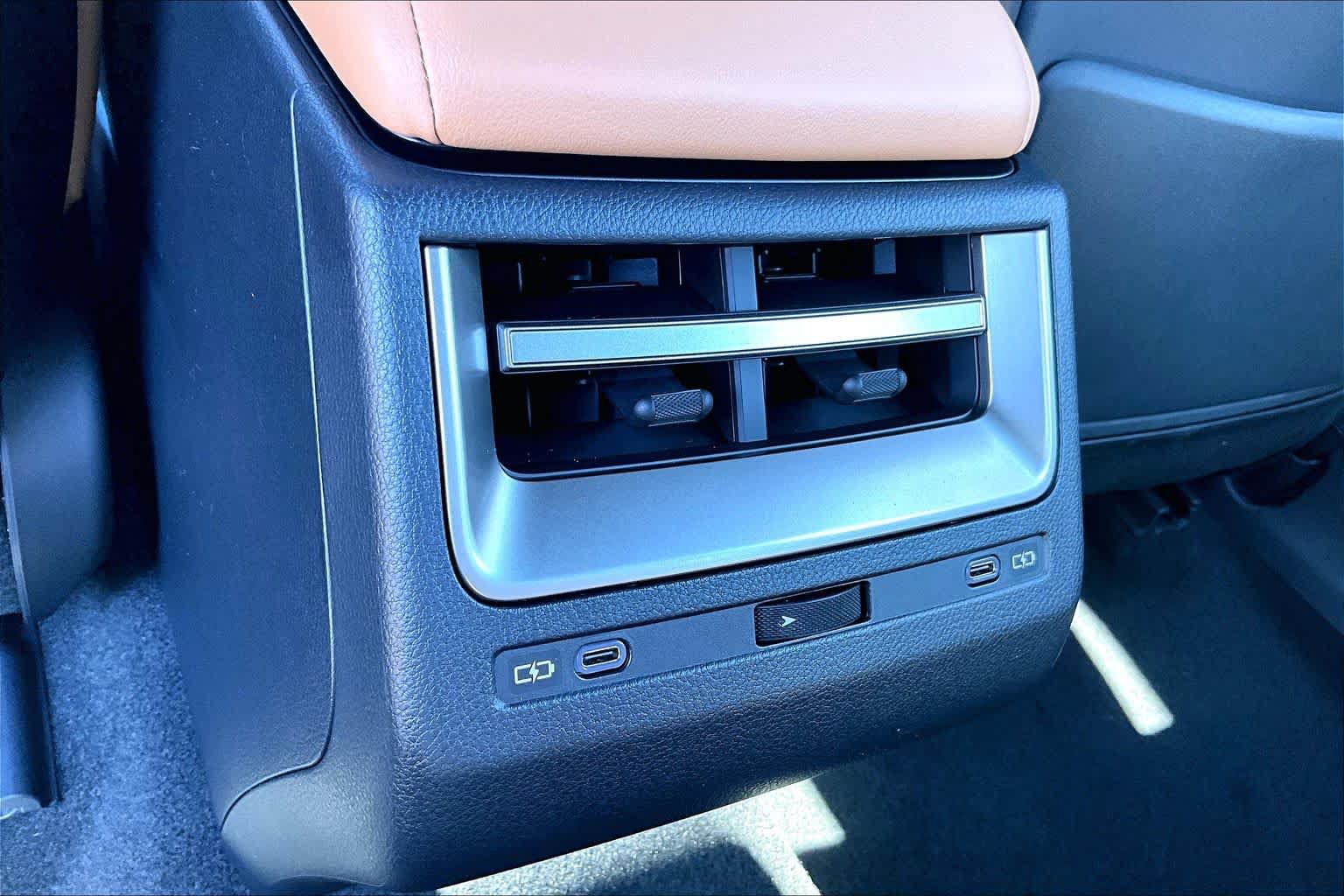 New 2026 Lexus ES 350e w/ Convenience Package FWD image 13