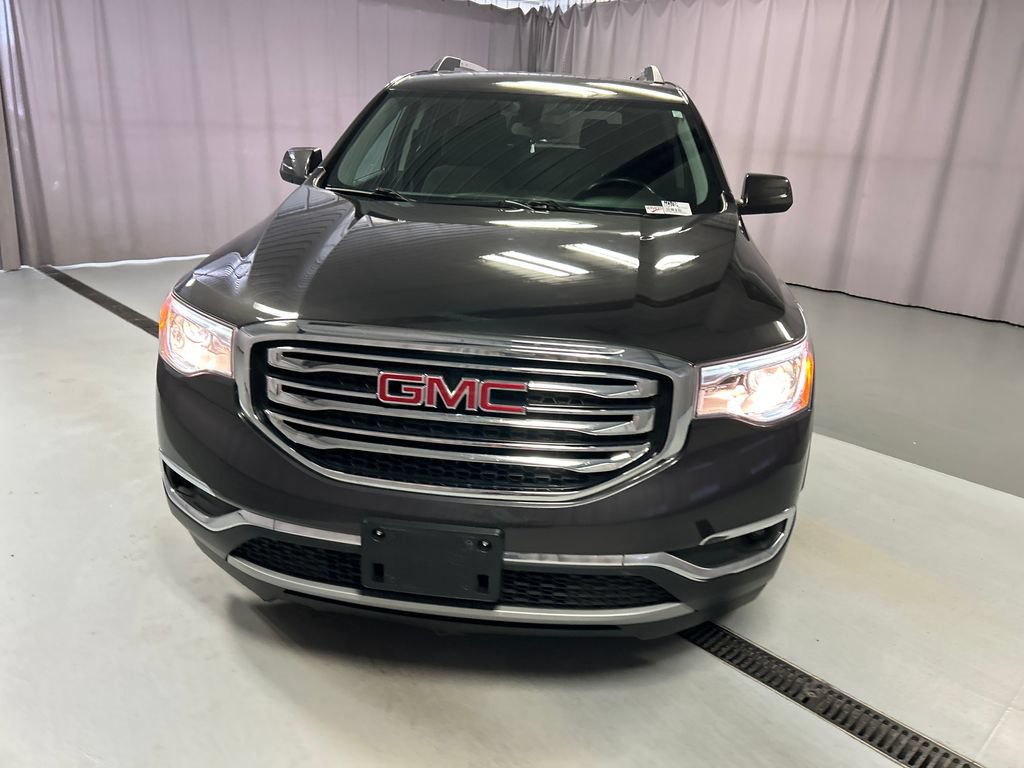 Used 2017 GMC Acadia SLE FWD image 2