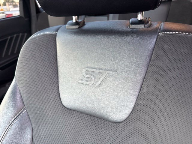 Used 2021 Ford Edge ST w/ Equipment Group 401A AWD/4WD image 26
