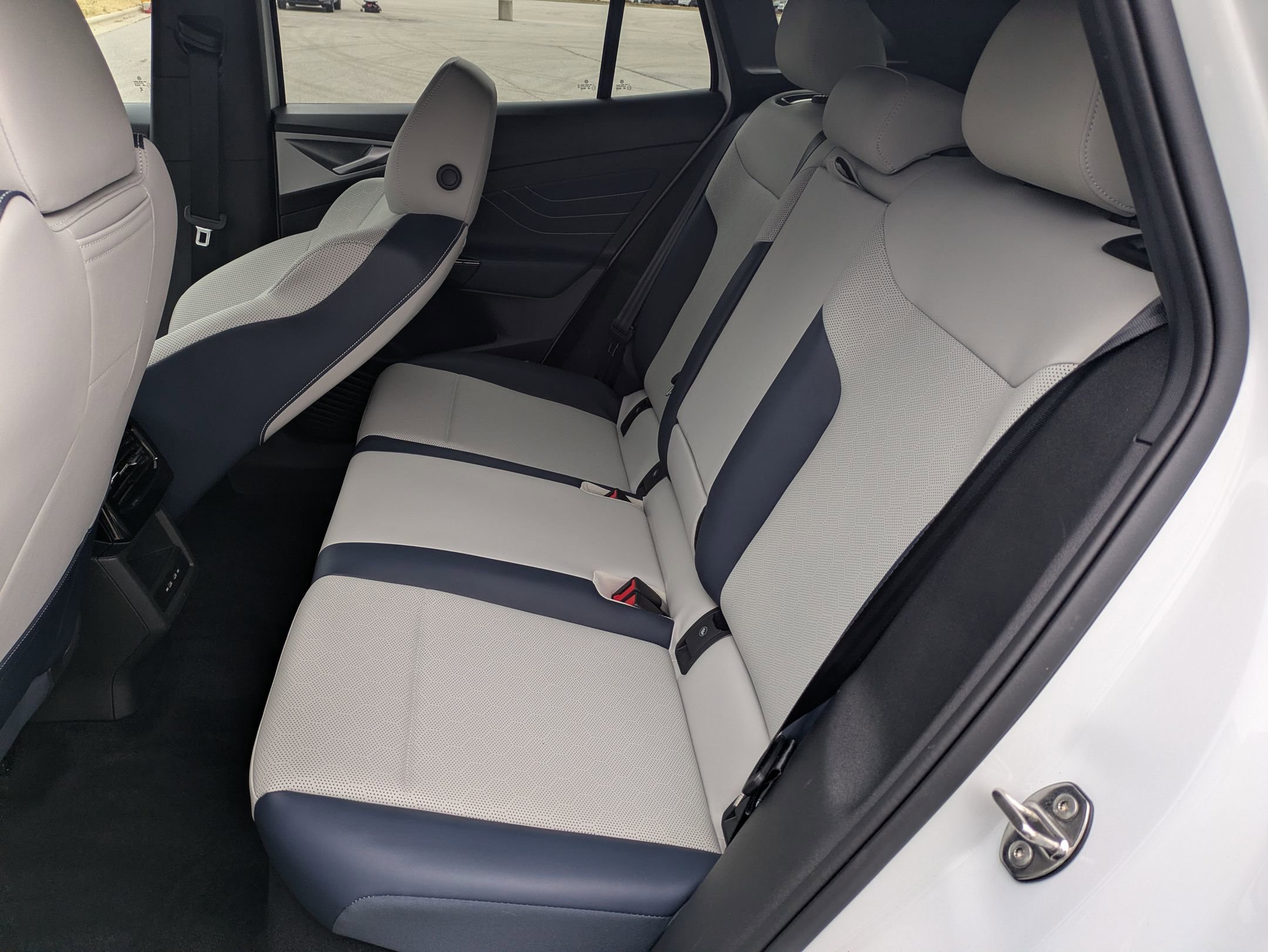 Used 2024 Volkswagen ID.4 Pro S image 24