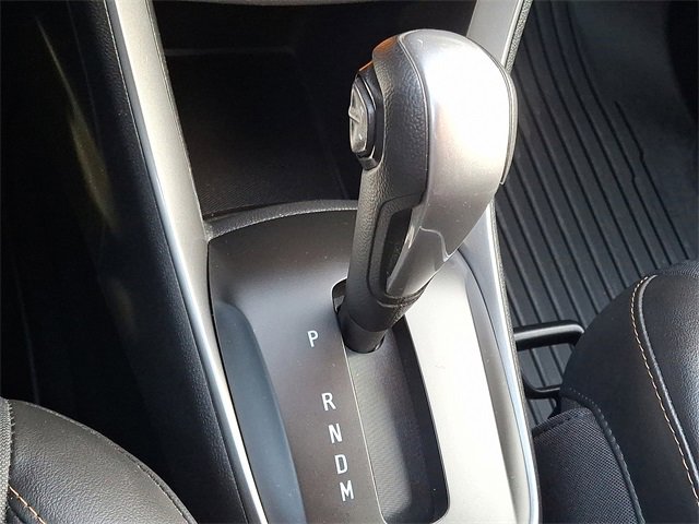 Used 2020 Chevrolet Trax LT w/ LT Convenience Package image 14