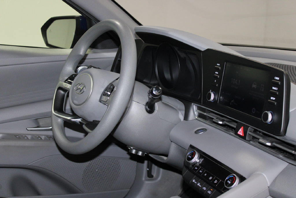 Used 2023 Hyundai Elantra SEL FWD image 27