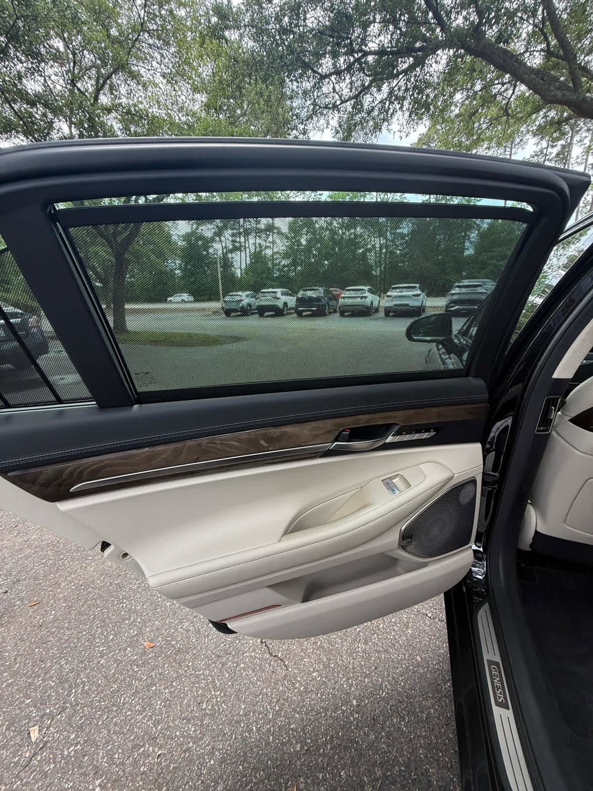 Used 2018 Genesis G90 5.0 Ultimate AWD/4WD image 16