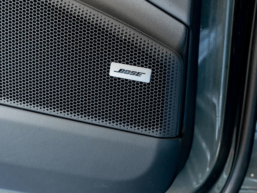 Certified 2024 Porsche Macan 4 Electric image 13