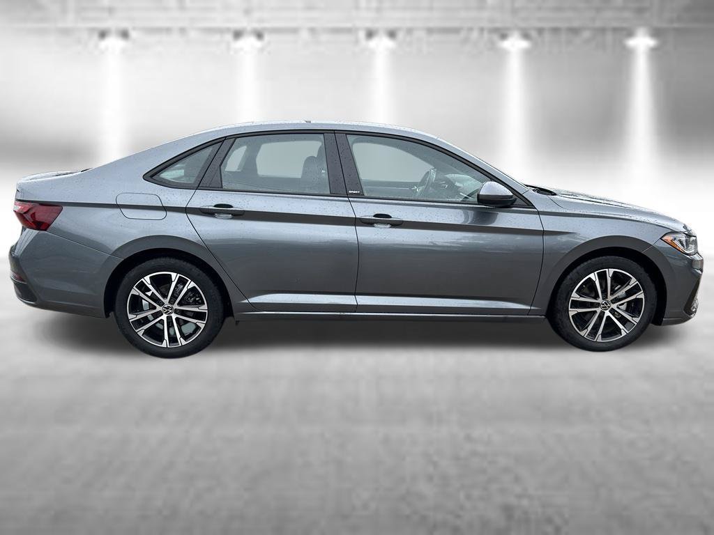 Used 2026 Volkswagen Jetta Sport FWD image 7