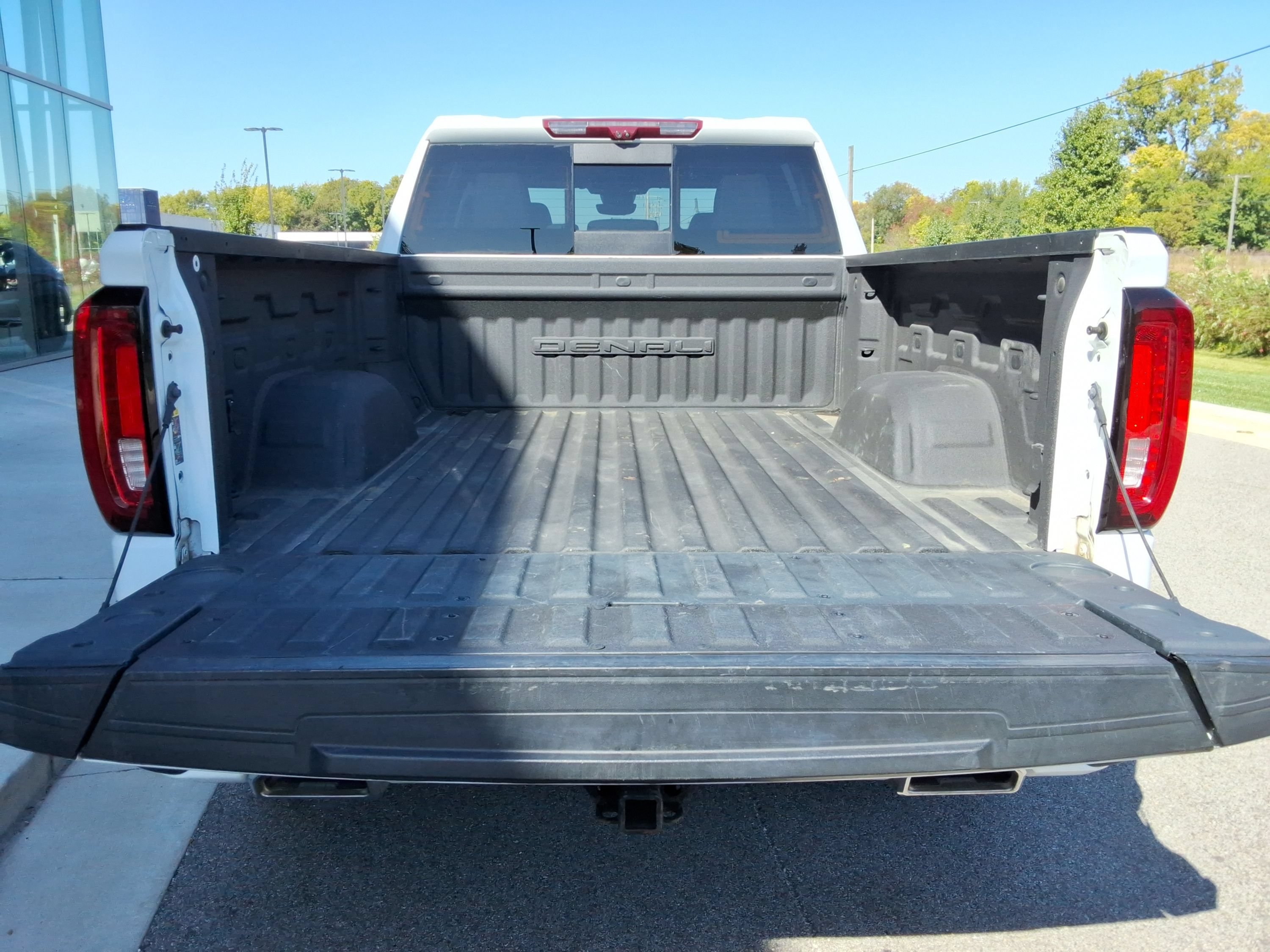 Used 2023 GMC Sierra 1500 Denali w/ Technology Package AWD/4WD image 29