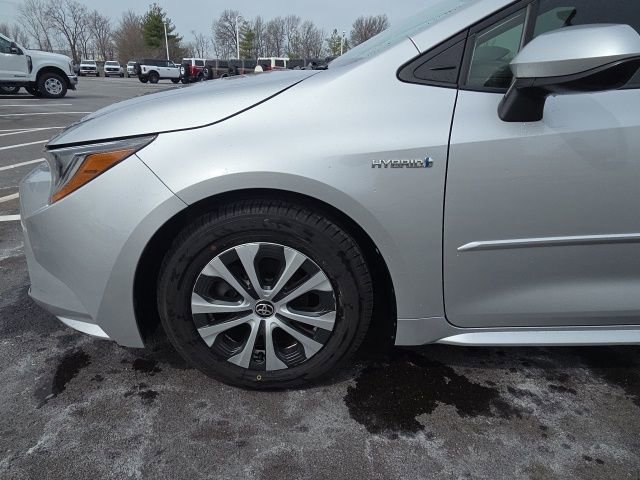 Used 2021 Toyota Corolla LE image 13