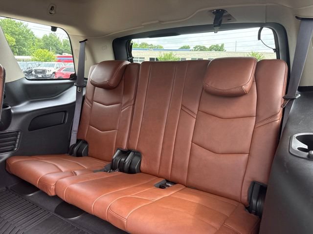 Used 2016 Cadillac Escalade Premium AWD/4WD image 10