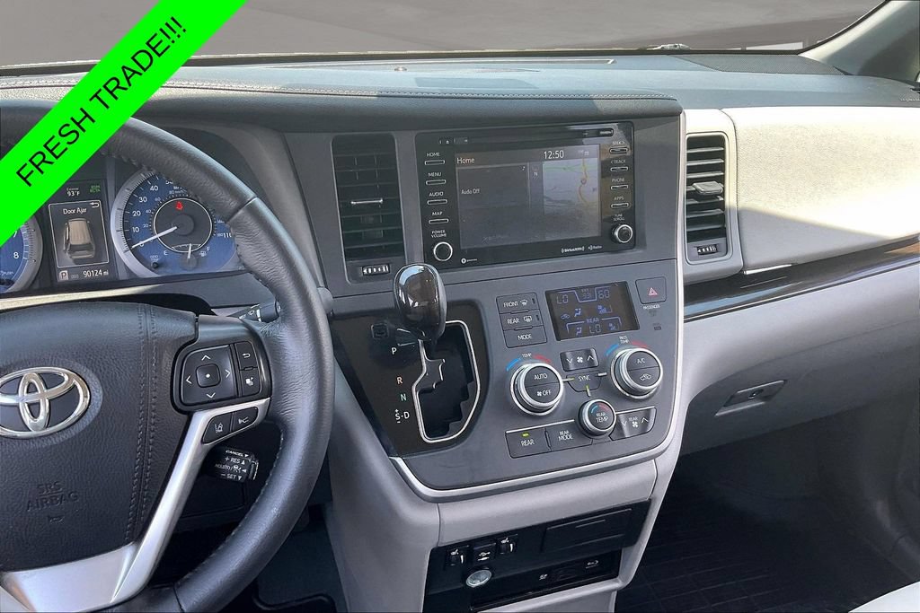 Used 2020 Toyota Sienna XLE Premium AWD/4WD image 9