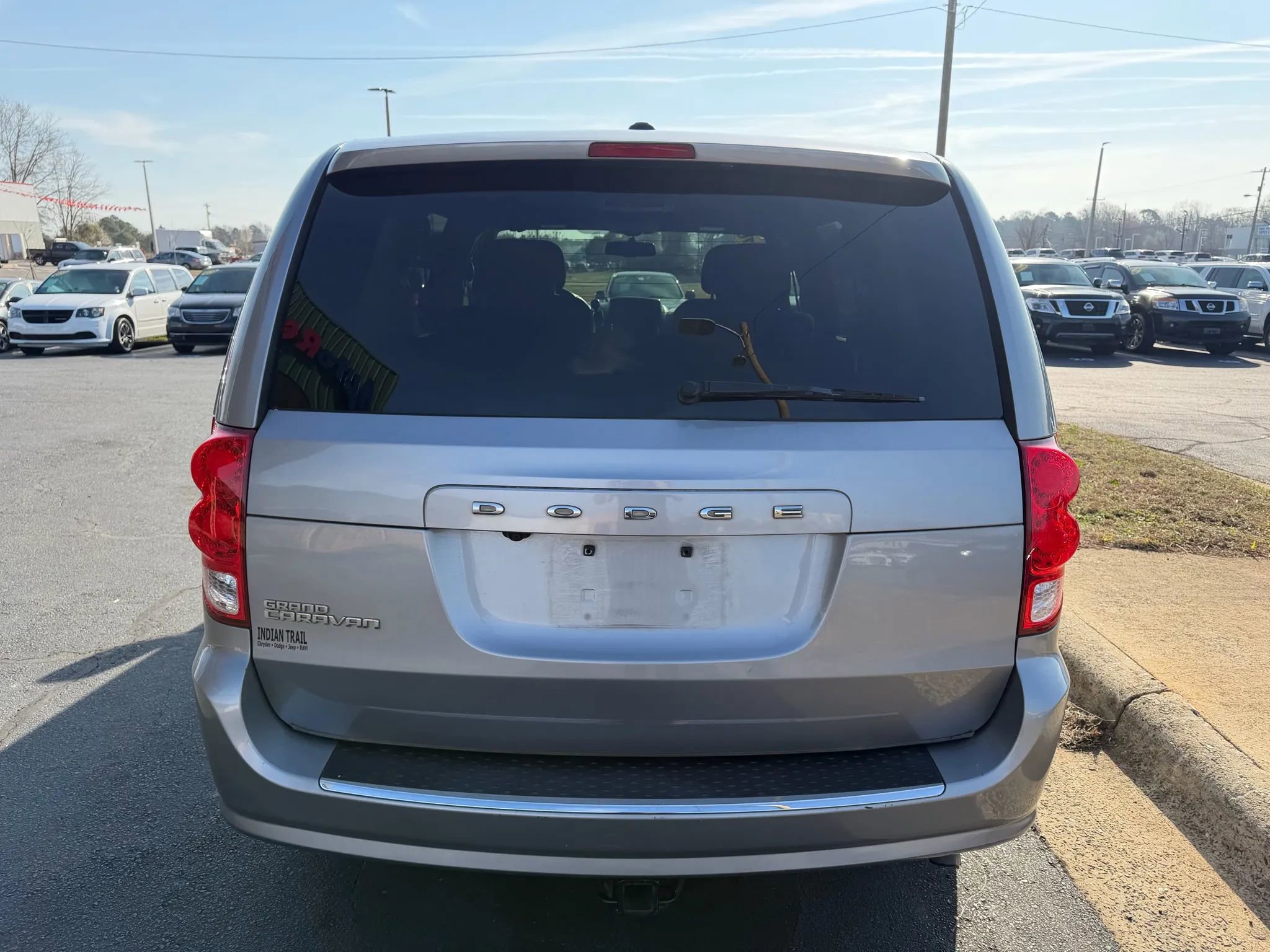 Used 2016 Dodge Grand Caravan SE image 6