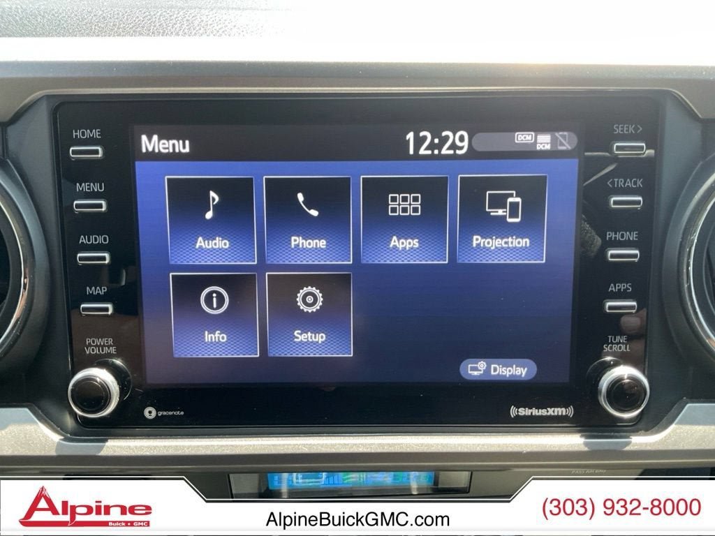 Used 2022 Toyota Tacoma SR5 AWD/4WD image 16
