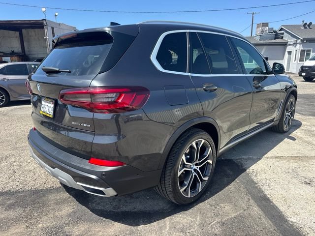 Used 2022 BMW X5 xDrive45e w/ Climate Comfort Package AWD/4WD image 4