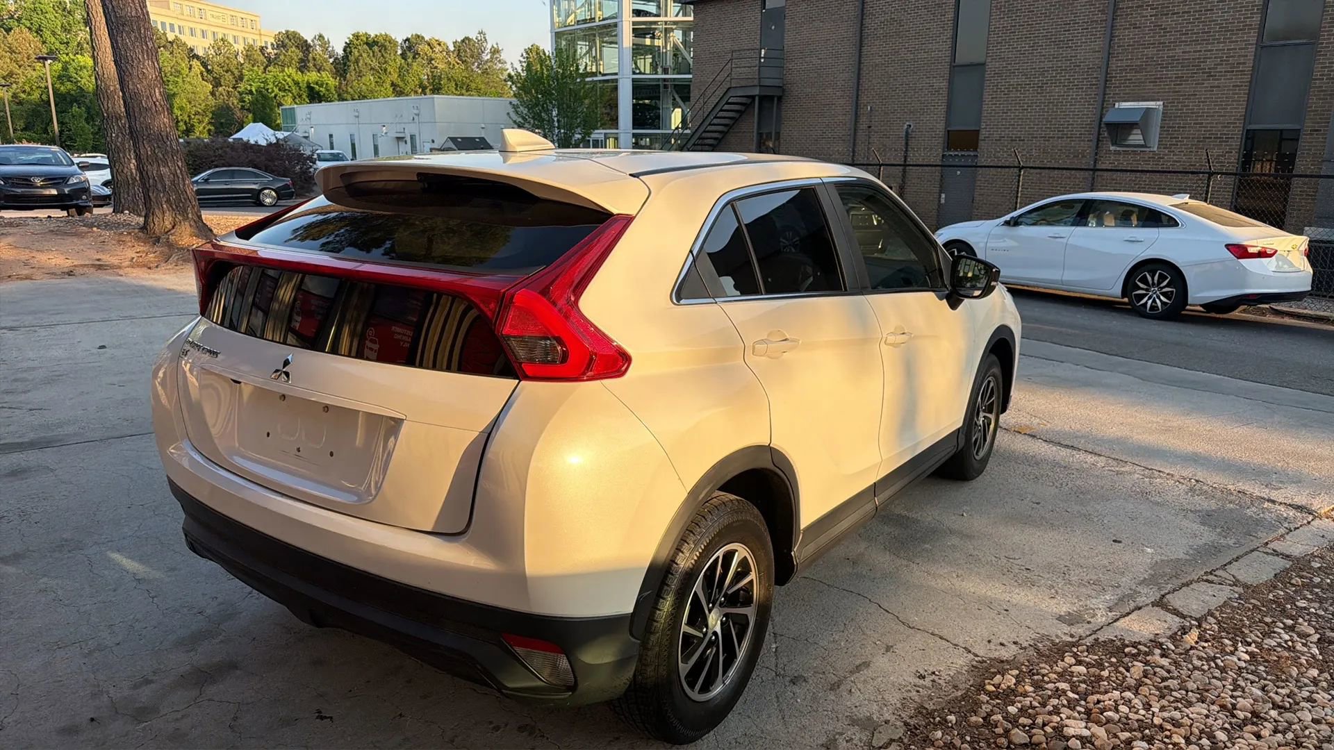 Used 2020 Mitsubishi Eclipse Cross ES image 7