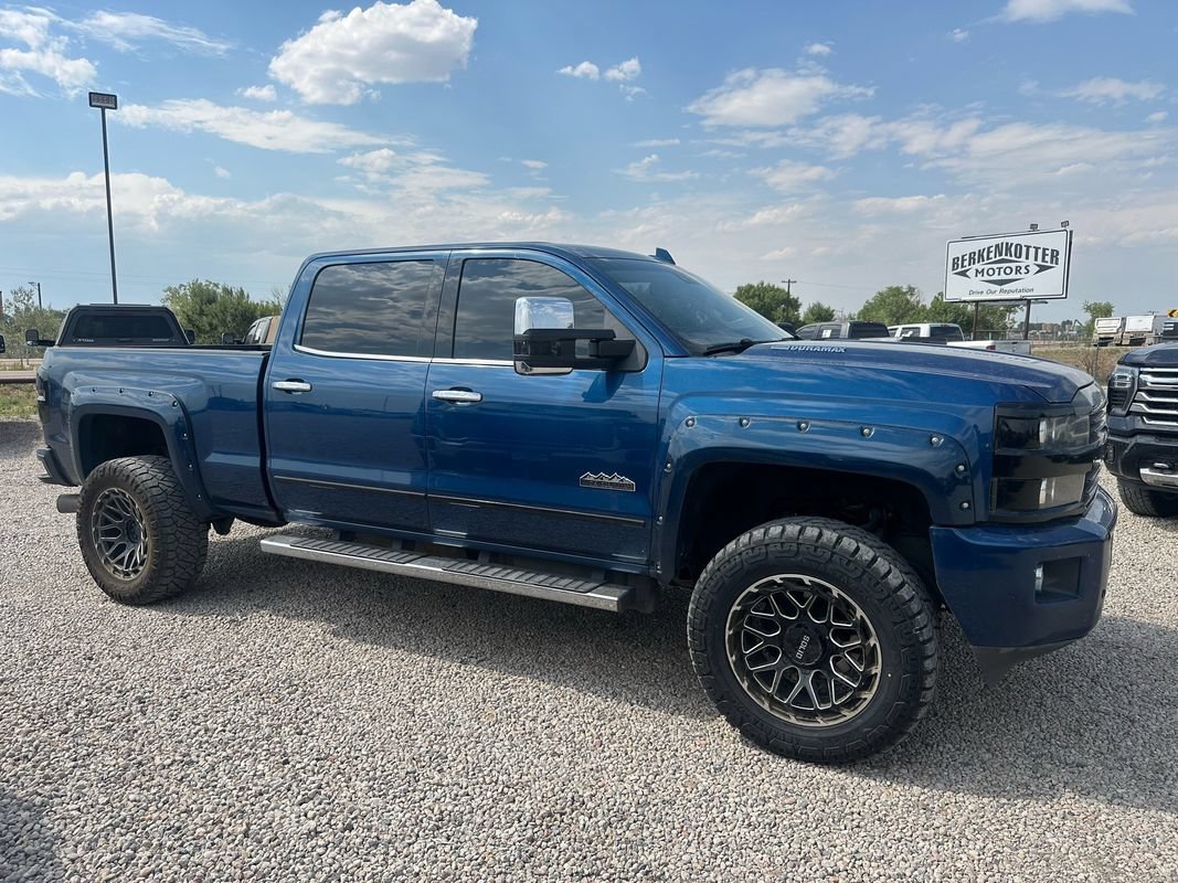 Used 2015 Chevrolet Silverado 2500 High Country w/ Duramax Plus Package AWD/4WD image 12