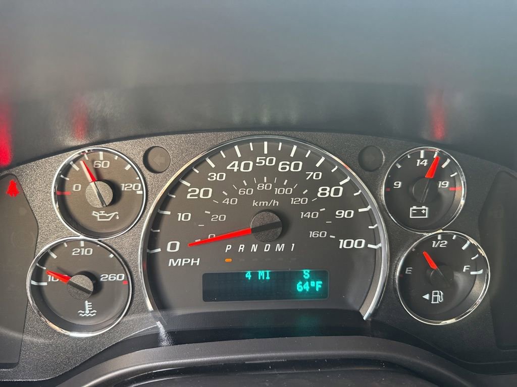 New 2025 Chevrolet Express 2500 Work Van w/ Driver Convenience Package image 18