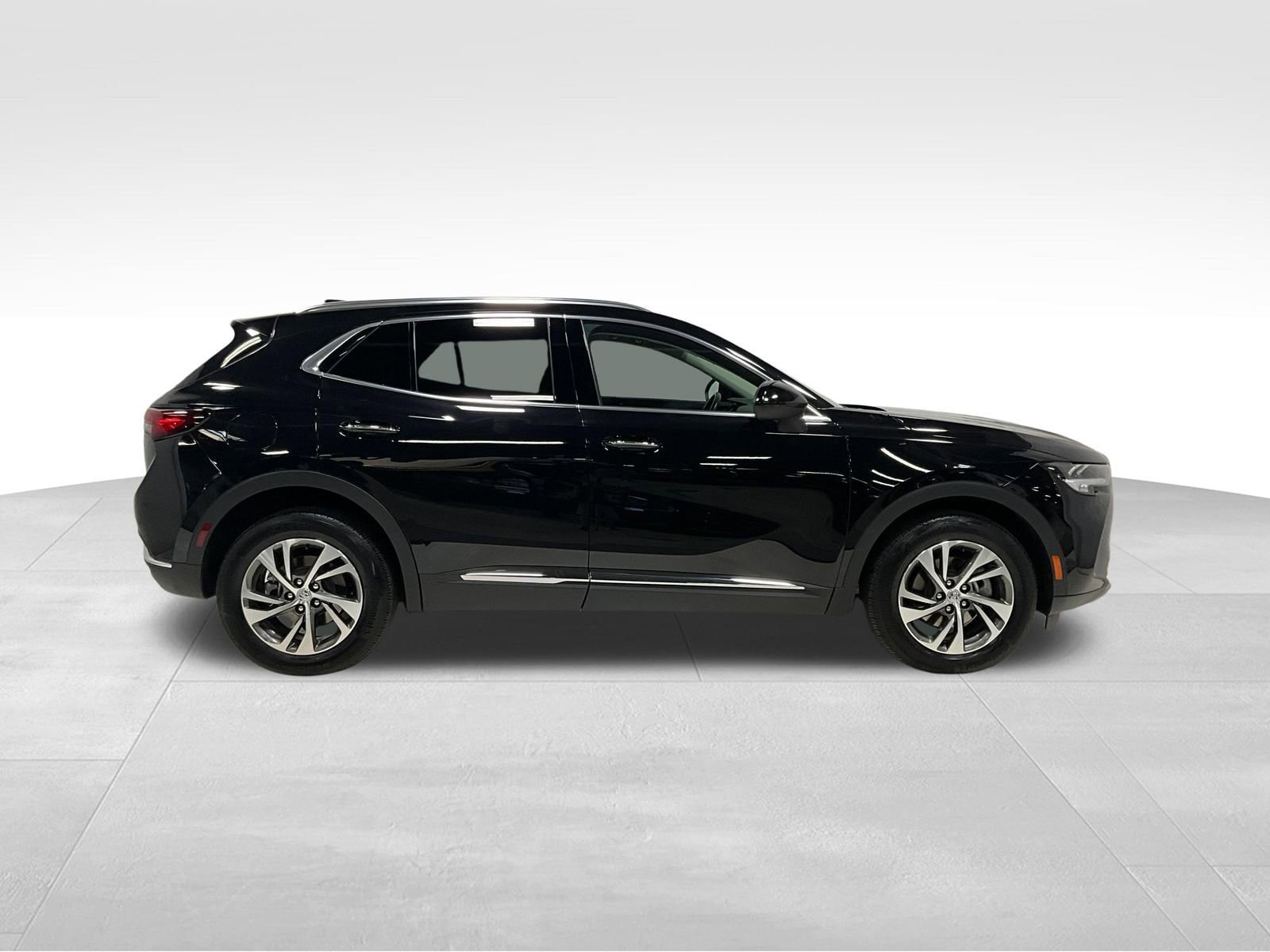 Used 2023 Buick Envision Essence AWD/4WD image 4