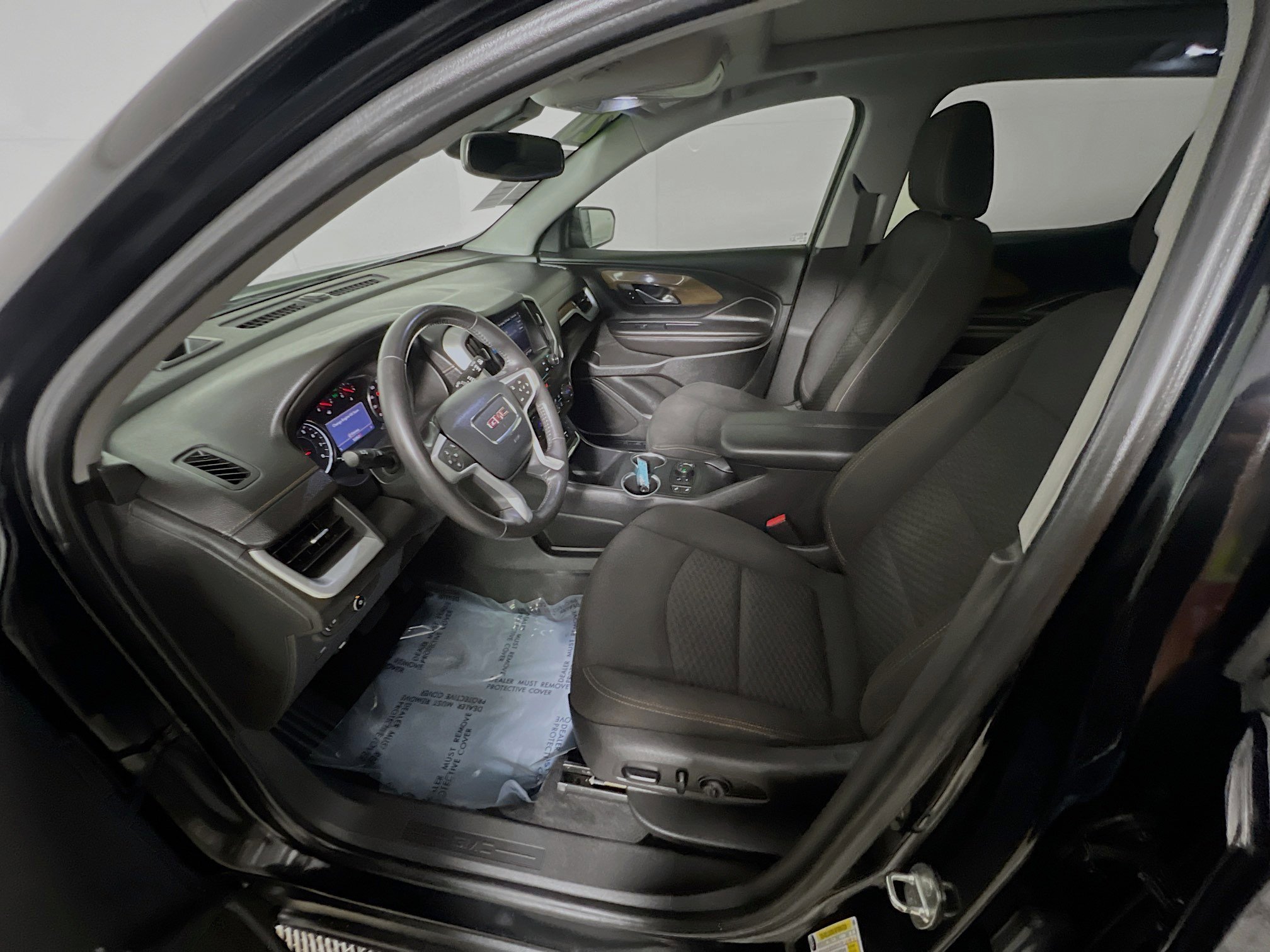 Used 2020 GMC Terrain SLE w/ Driver Convenience Package image 15