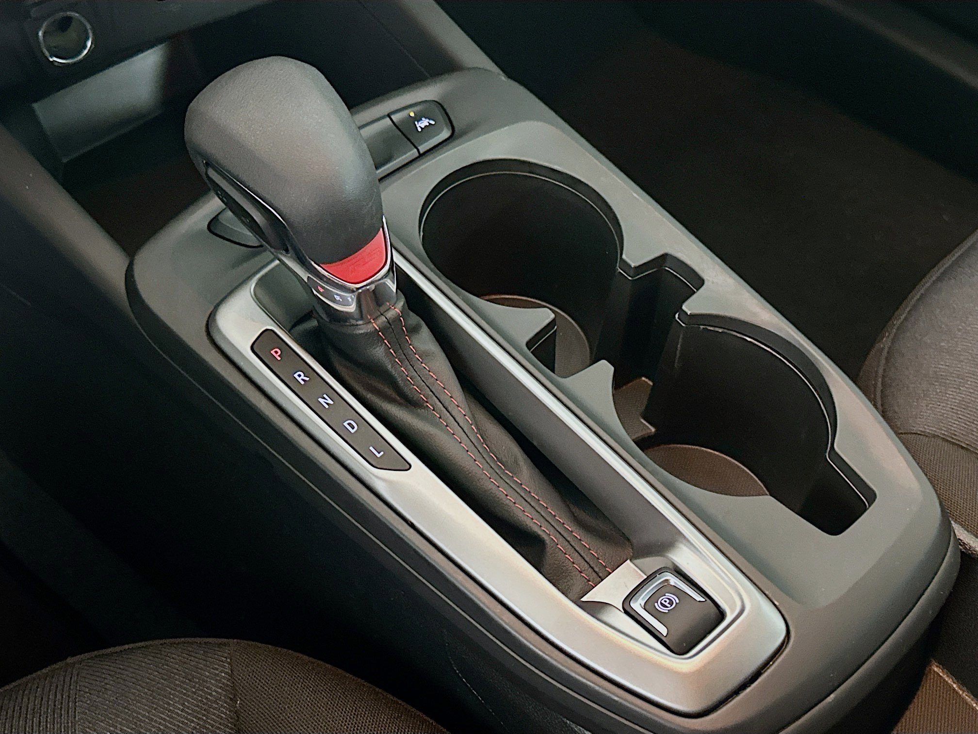 Used 2025 Chevrolet Trax RS w/ Driver Confidence Package image 25