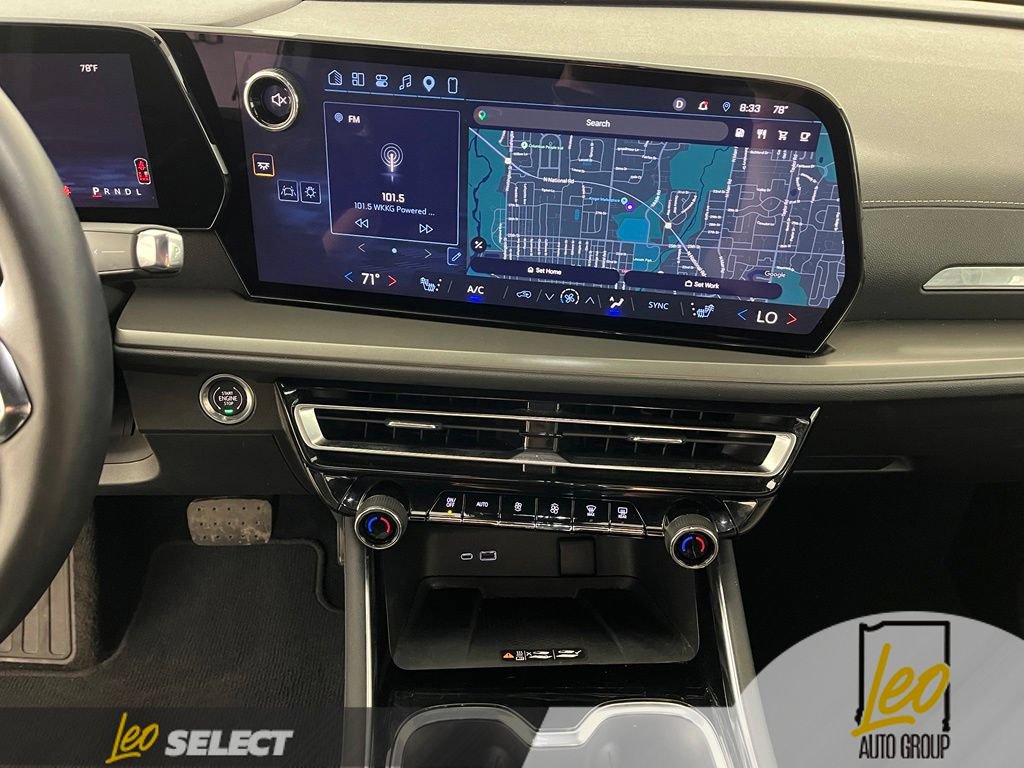 Used 2026 Chevrolet Traverse LT w/ Driver Confidence Package FWD image 22