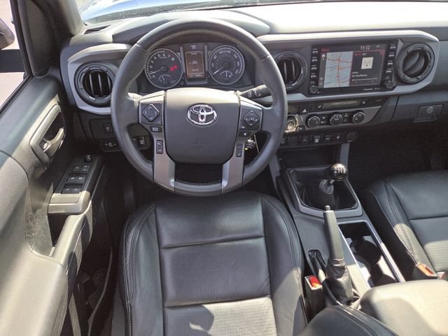 Used 2022 Toyota Tacoma TRD Sport w/ TRD Premium Sport Package AWD/4WD image 26