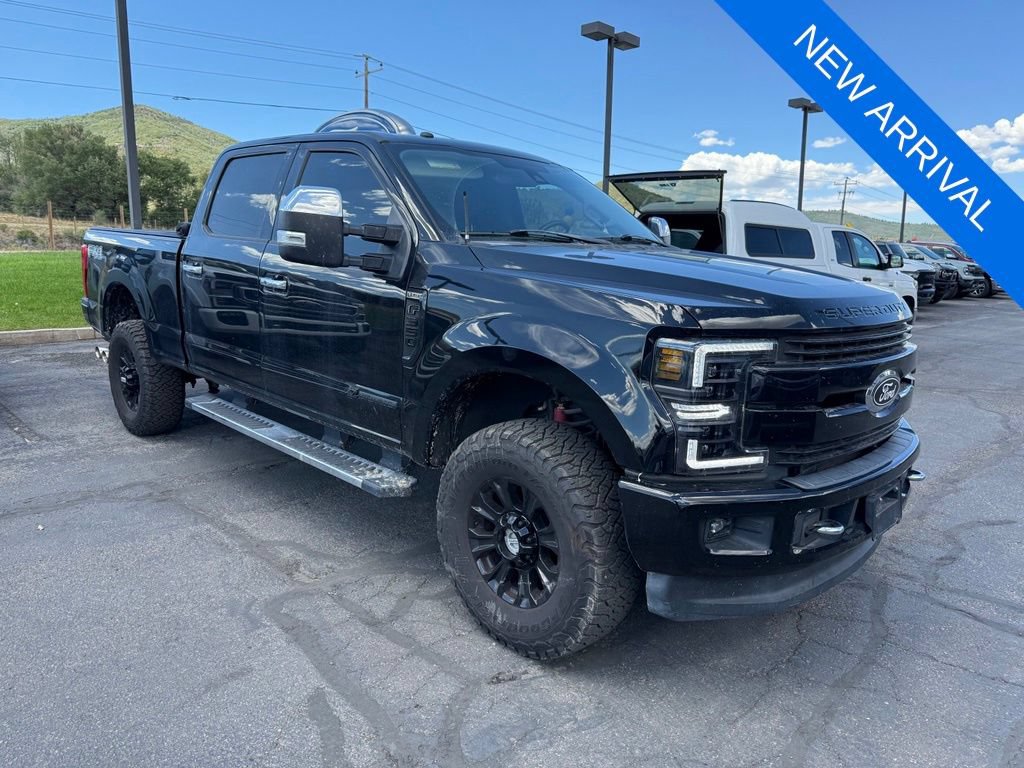 Used 2017 Ford F350 Lariat w/ Lariat Ultimate Package AWD/4WD image 3