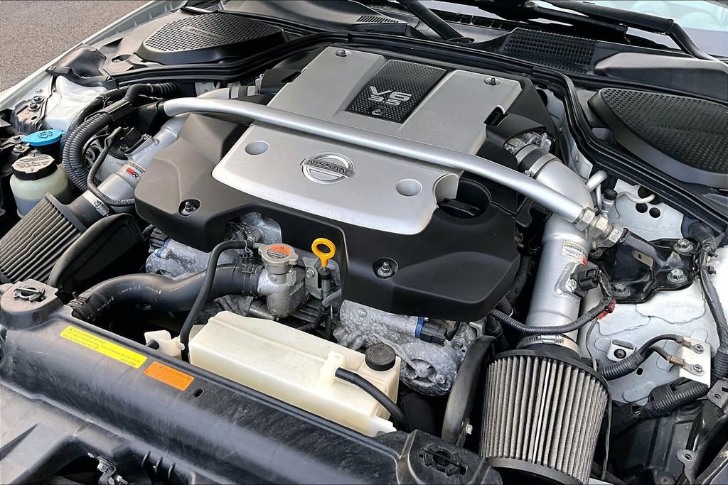Used 2008 Nissan 350Z Touring RWD image 25