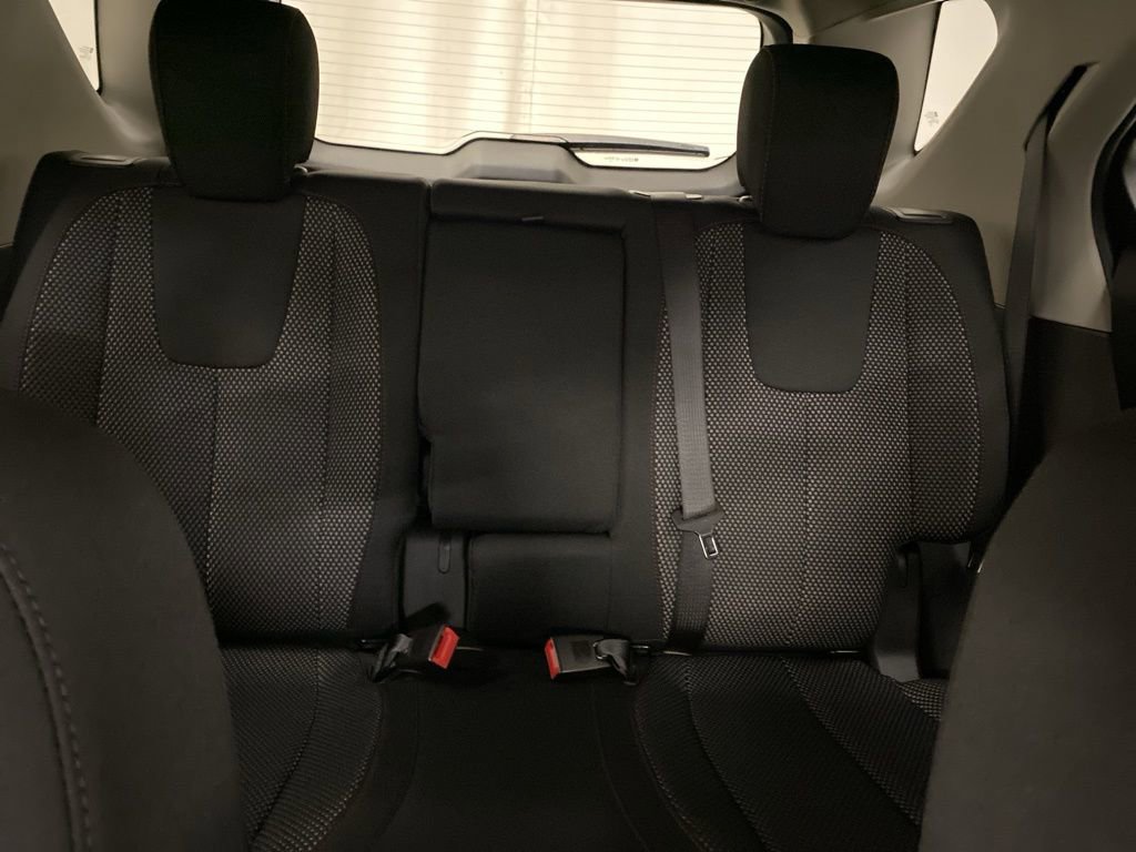 Used 2016 Chevrolet Equinox LT w/ Convenience Package image 18