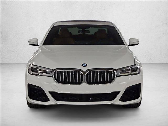 Used 2021 BMW 540i w/ M Sport Package RWD image 2